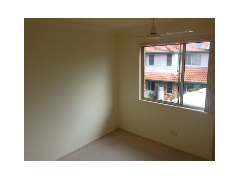 68/75 Brown Street, Labrador QLD 4215