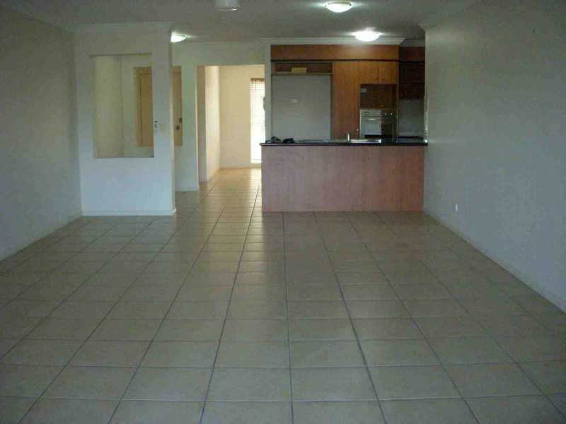 19/82 Limetree Parade, Runaway Bay QLD 4216