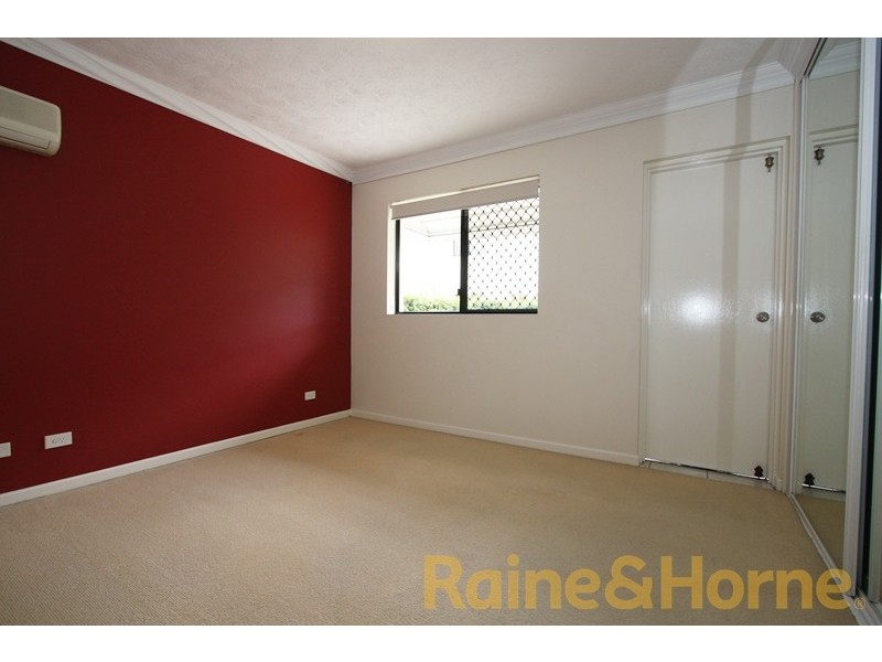 15 Dansie Street, Greenslopes QLD 4120