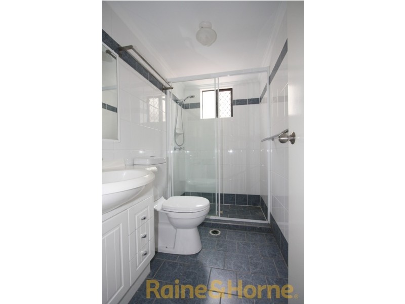 15 Dansie Street, Greenslopes QLD 4120