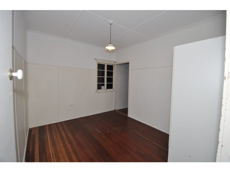 9 Ootana, Chapel Hill QLD 4069