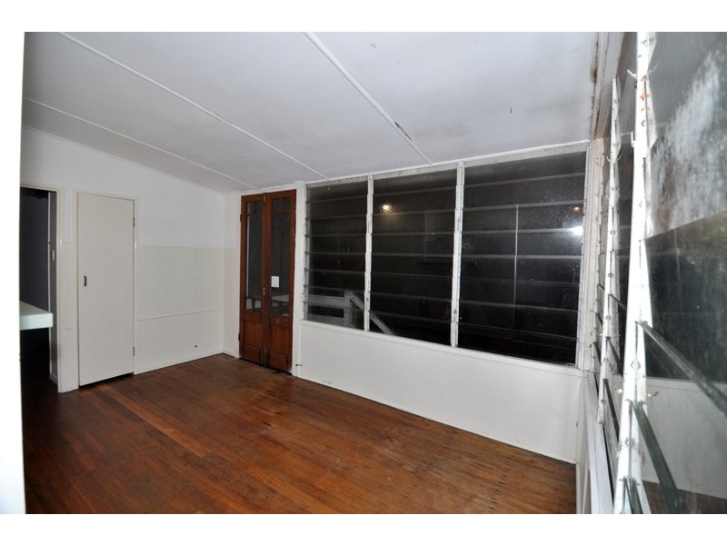 9 Ootana, Chapel Hill QLD 4069