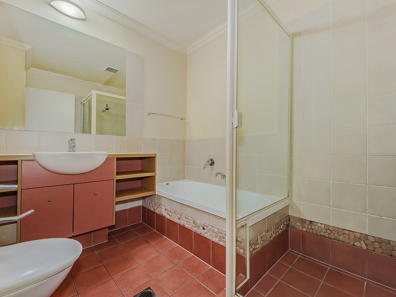 105/4 University Drive, Robina QLD 4226