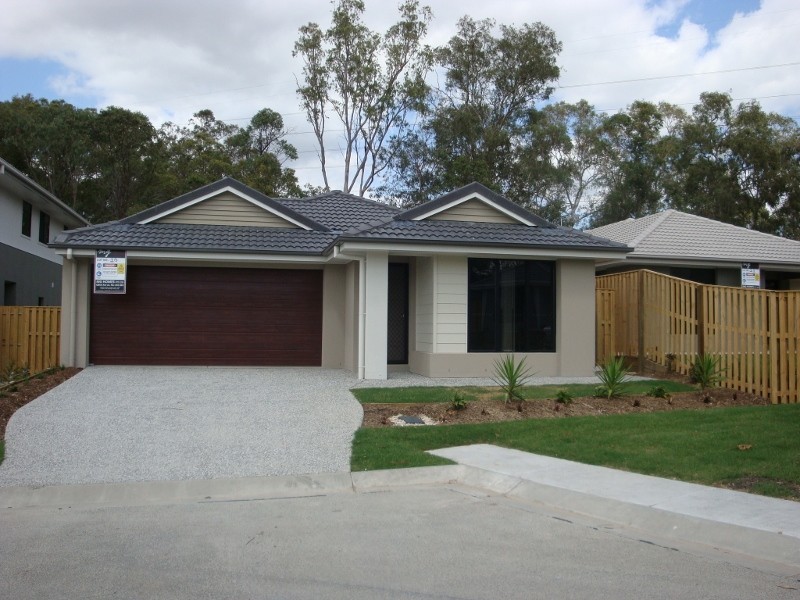 8 Macquarie Way, Browns Plains QLD 4118