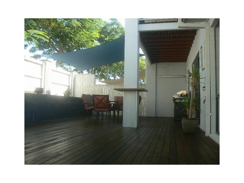 Mount Ommaney QLD 4074