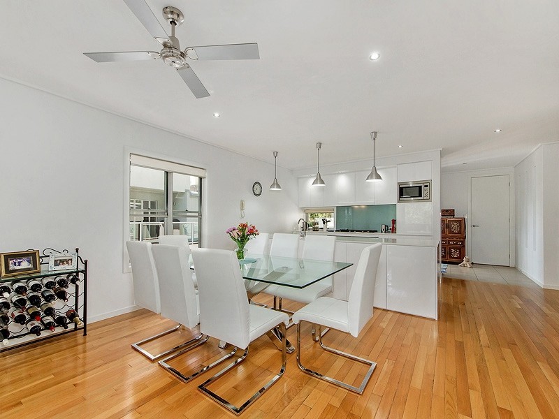 4/45 LANCASHIRE DRIVE, Mudgeeraba QLD 4213