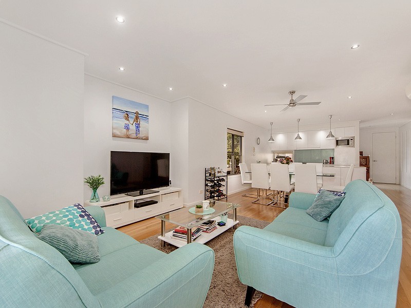 4/45 LANCASHIRE DRIVE, Mudgeeraba QLD 4213