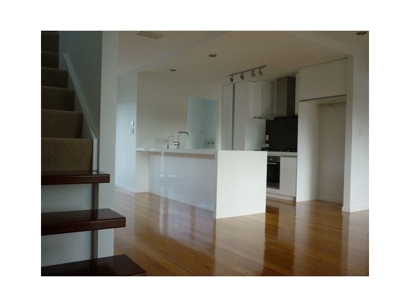 8/125 Bulimba Street, Bulimba QLD 4171