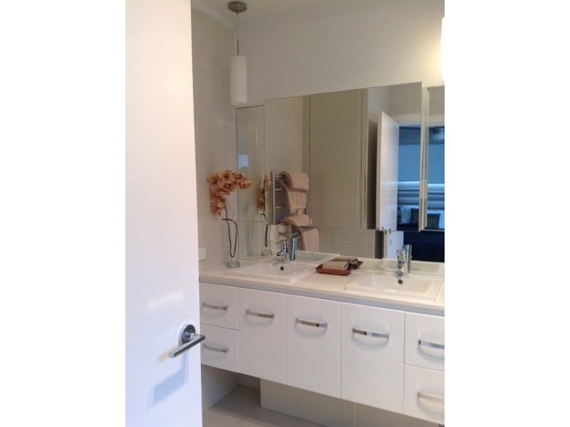 8/125 Bulimba Street, Bulimba QLD 4171