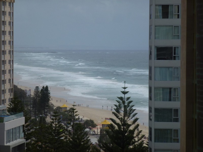 28 Northcliffe Terrace, Surfers Paradise QLD 4217