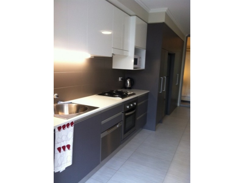 123 Barrack Road, Cannon Hill QLD 4170