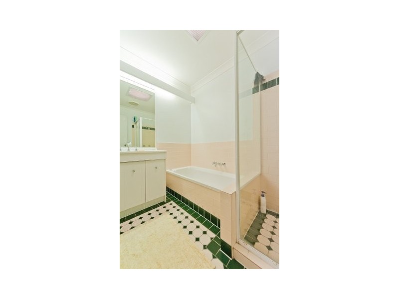 58-75 Brown Street, Labrador QLD 4215