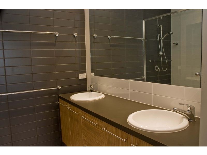 9/11 PROMENADE AVENUE, Robina QLD 4226