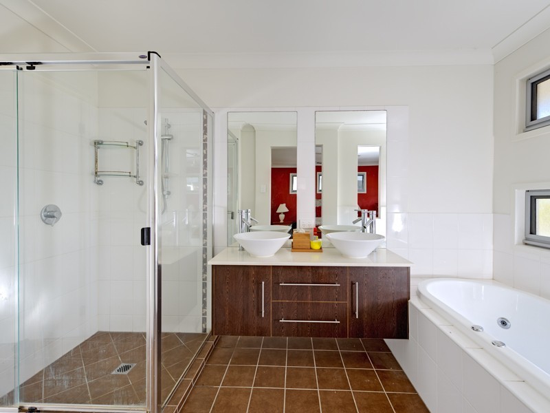 84 london street, Eight Mile Plains QLD 4113