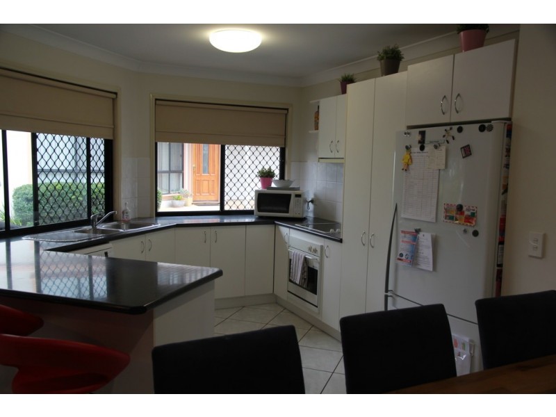Unit 9 /12 Greendale Way, Carindale QLD 4152