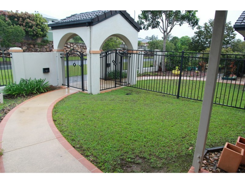 Unit 9 /12 Greendale Way, Carindale QLD 4152