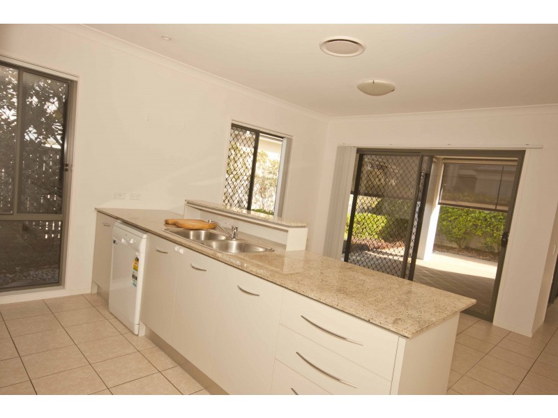 Mount Ommaney QLD 4074