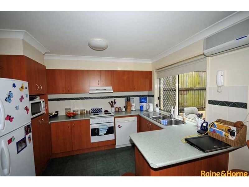 10 Chapman Place, Oxley QLD 4075