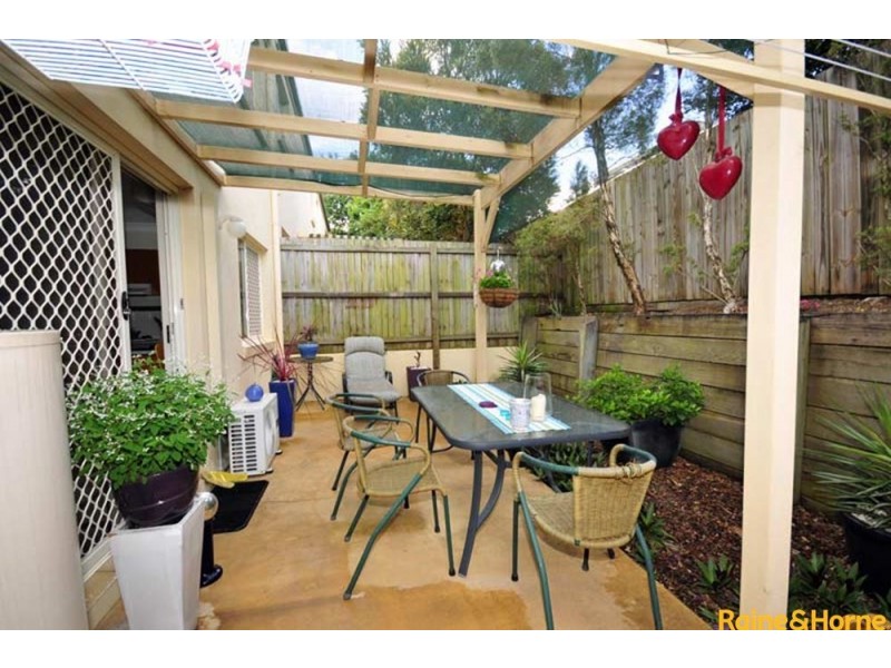 10 Chapman Place, Oxley QLD 4075