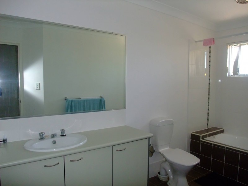 Unit2, 27 Heathwood st, Taigum QLD 4018