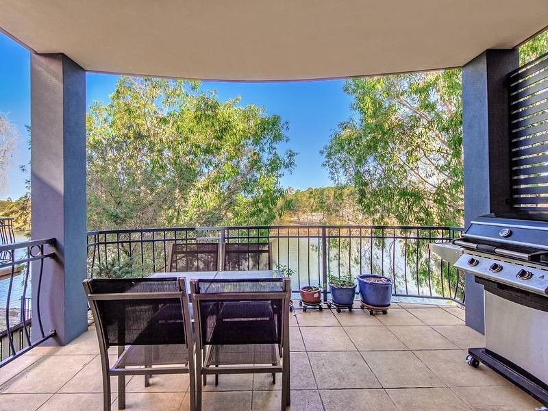 14/4 University Drive, Robina QLD 4226