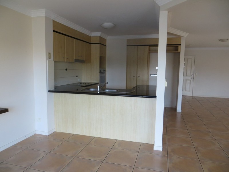 36/82-86 Limetree Parade, Runaway Bay QLD 4216