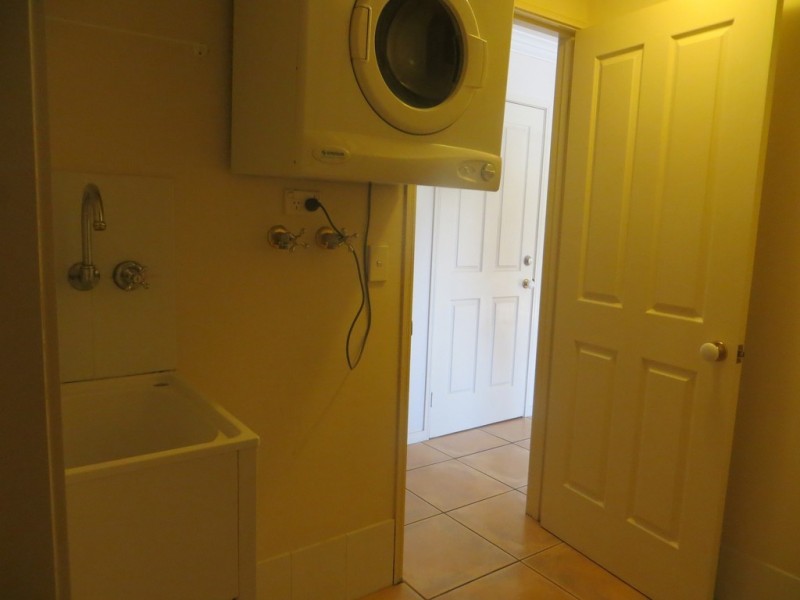 36/82-86 Limetree Parade, Runaway Bay QLD 4216