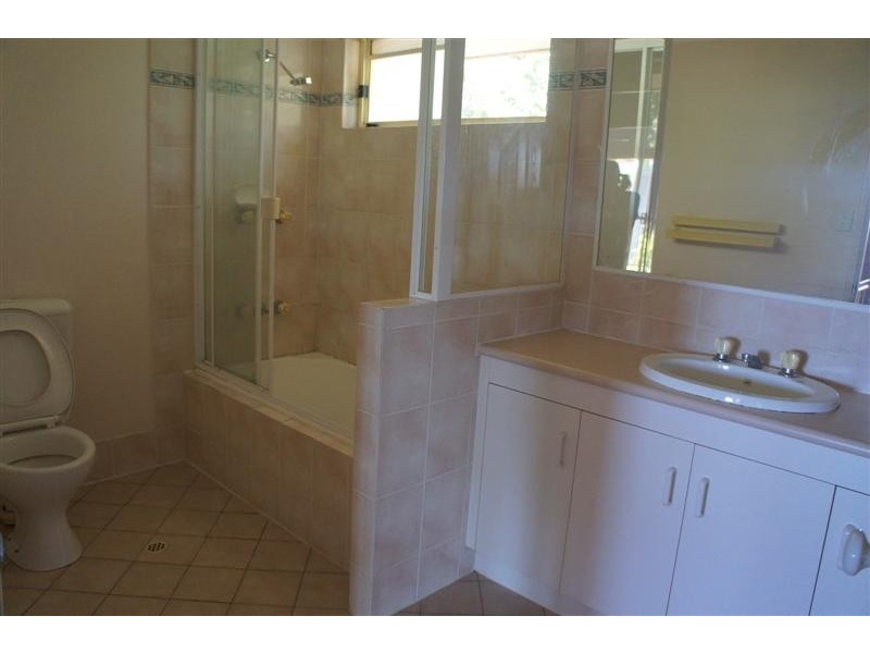 121 Golden Avenue, Calamvale QLD 4116