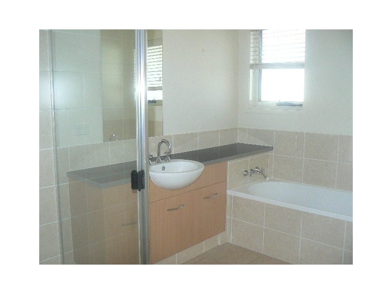 21 Fairway Court, Mount Ommaney QLD 4074