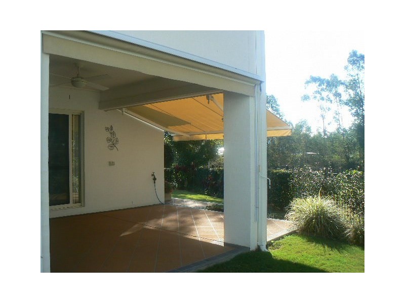 21 Fairway Court, Mount Ommaney QLD 4074