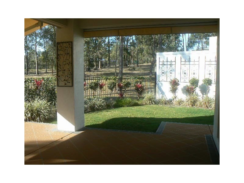 21 Fairway Court, Mount Ommaney QLD 4074