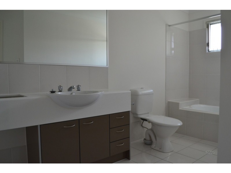 13/15 James Edward street, Richlands QLD 4077