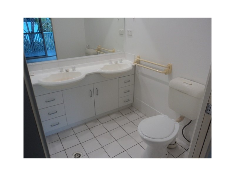 35 Miawela Street, Norman Park QLD 4170