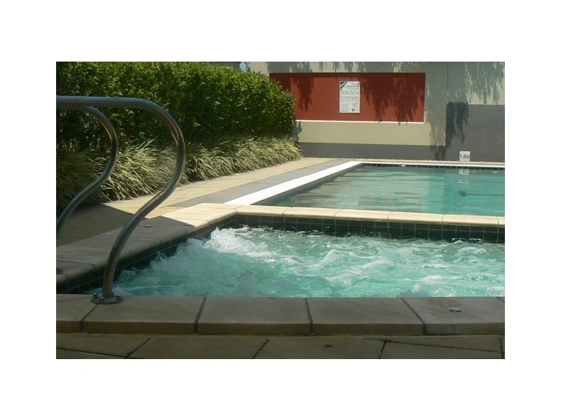 21 Fairway Court, Mount Ommaney QLD 4074