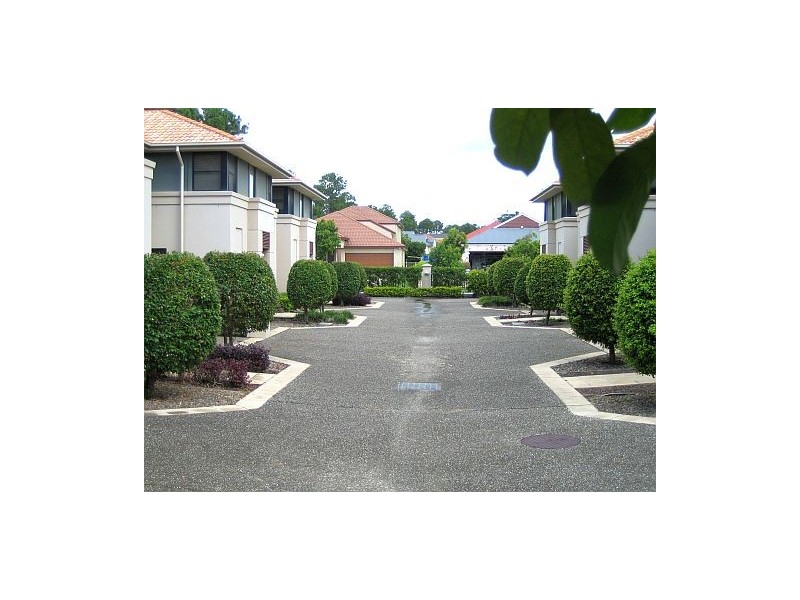 Varsity Lakes QLD 4227