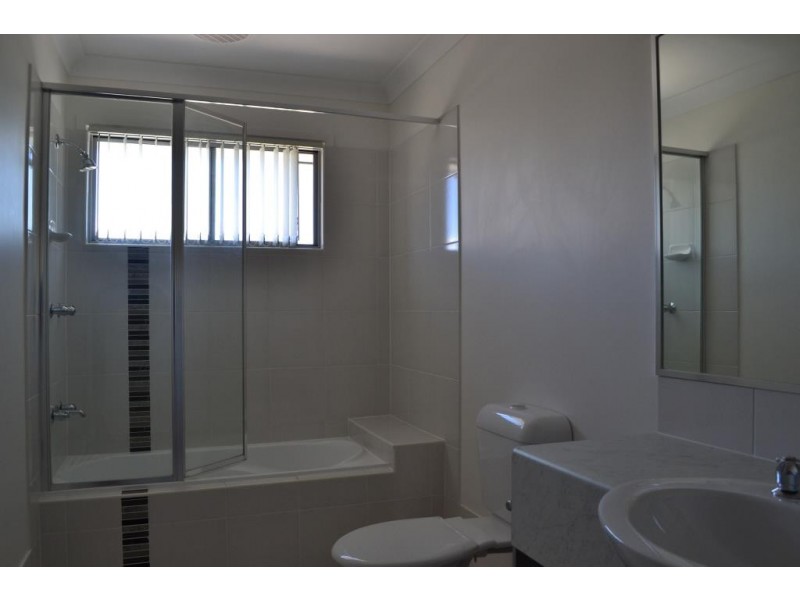 14/15 James Edward Street, Richlands QLD 4077