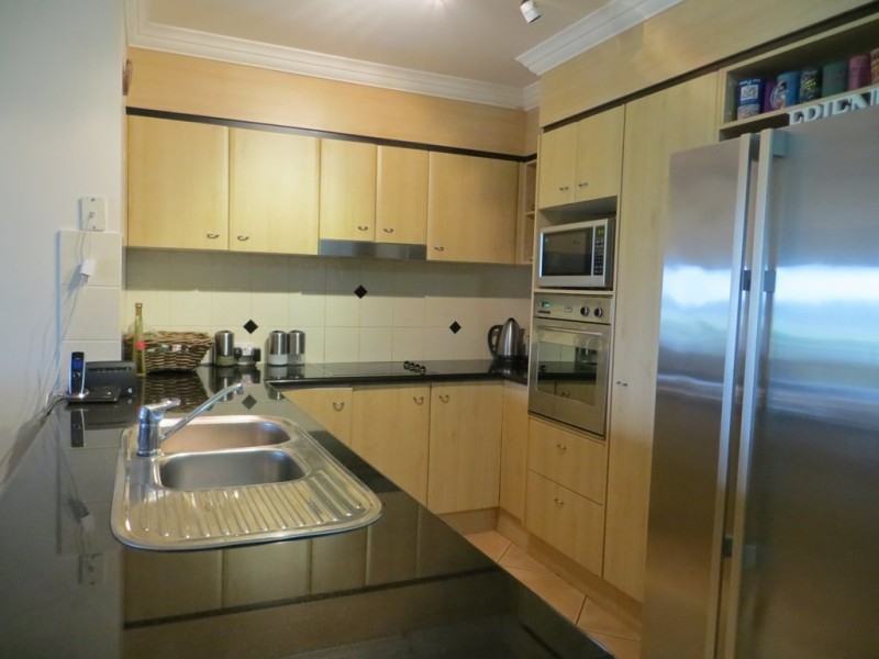 40/82 Limetree Parade, Runaway Bay QLD 4216