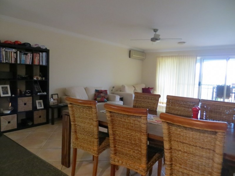 40/82 Limetree Parade, Runaway Bay QLD 4216