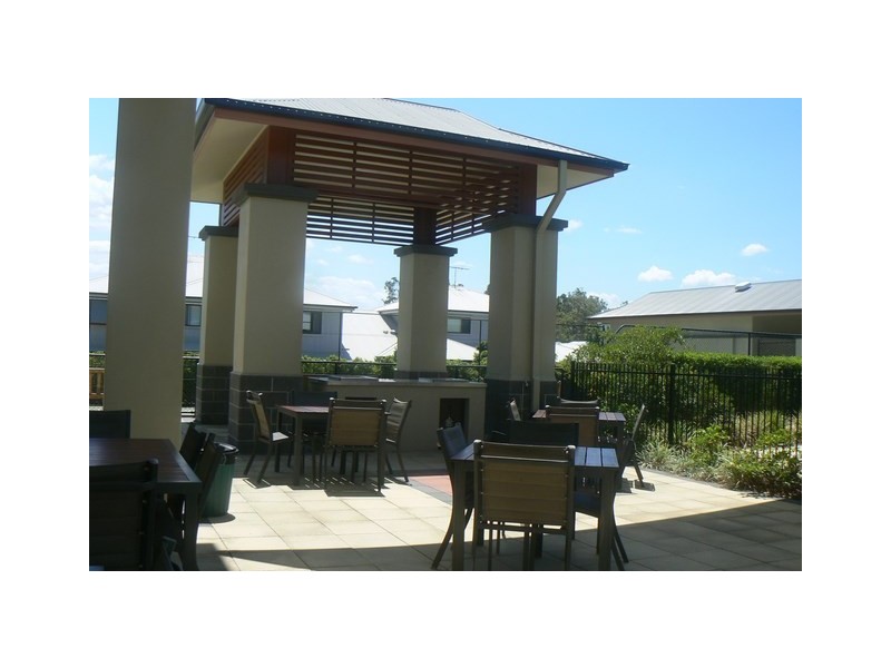 Mount Ommaney QLD 4074