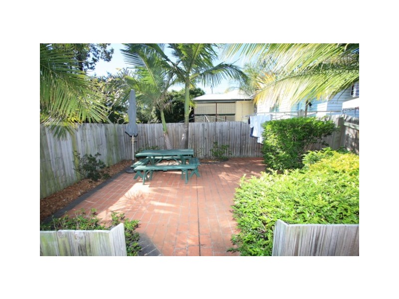 101 Dunellan Street, Greenslopes QLD 4120