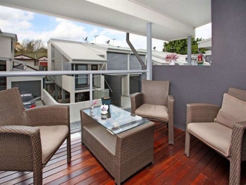 19 Baringa Street, Morningside QLD 4170