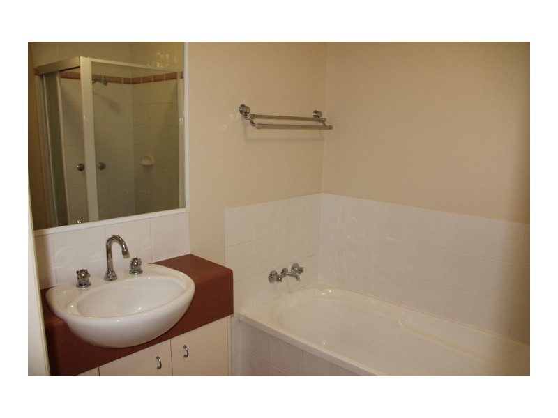 15 Violet Close, Eight Mile Plains QLD 4113