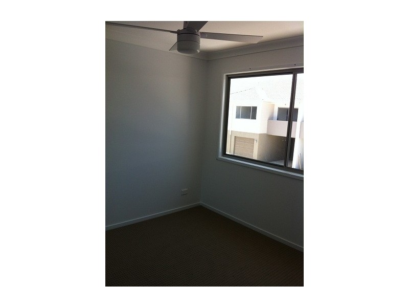 60 Cowie Rd, Carseldine QLD 4034