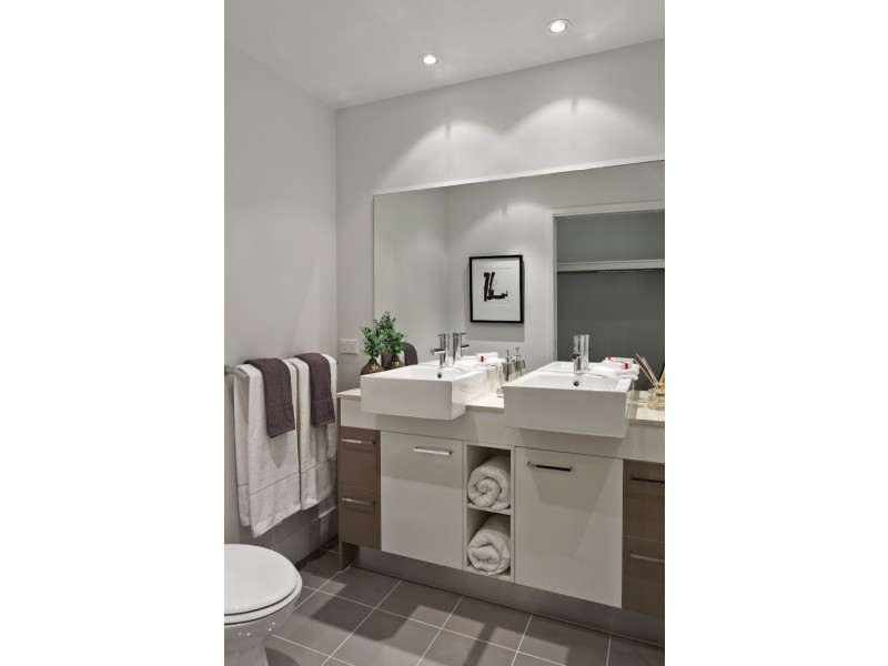 60 Cowie Rd, Carseldine QLD 4034