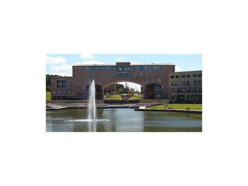 2,1-7 PINE VALLEY DRIVE, Varsity Lakes QLD 4227