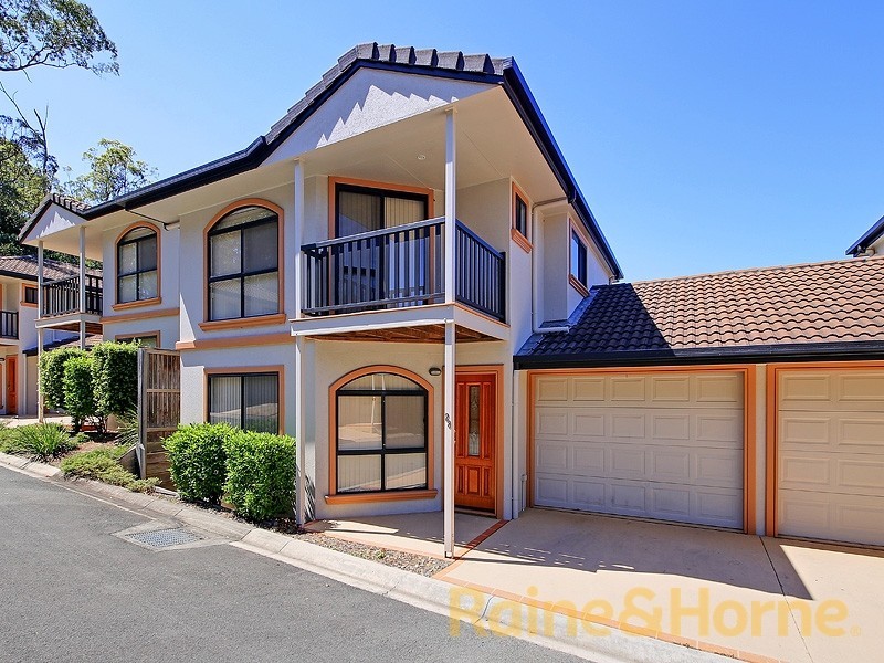 28/12 Greendale way, Carindale QLD 4152
