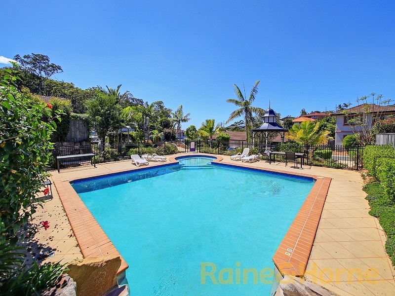 28/12 Greendale way, Carindale QLD 4152