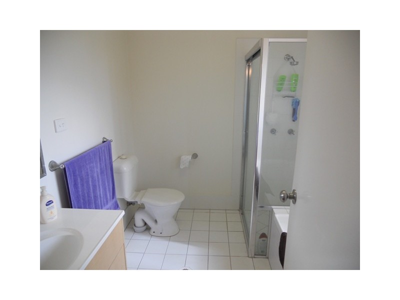 18 Loganlea Road, Waterford West QLD 4133