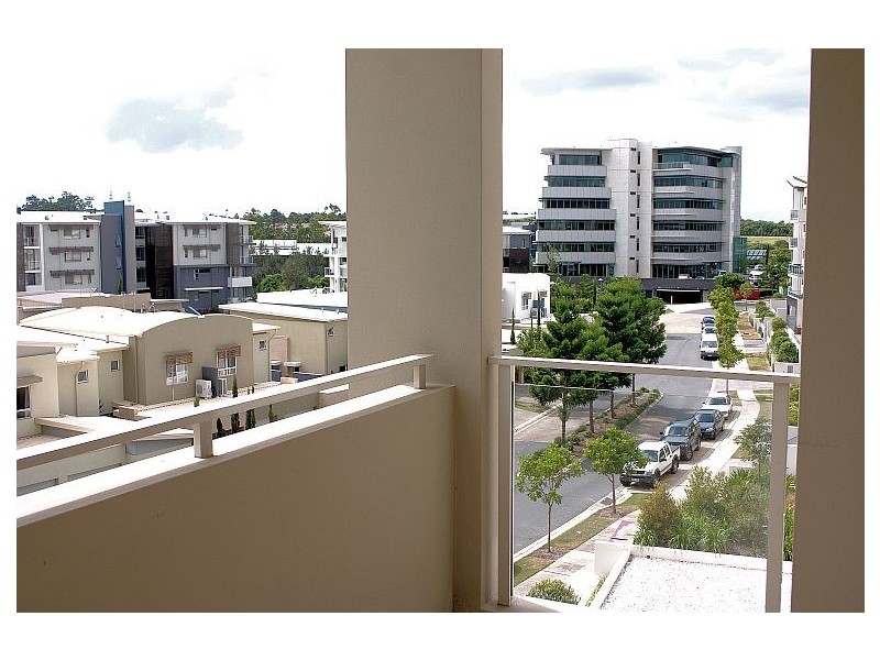 10/62 Riverwalk avenue, Robina QLD 4226