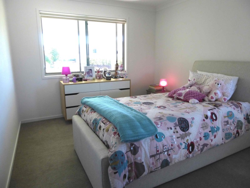 33 Village Circuit, Murarrie QLD 4172